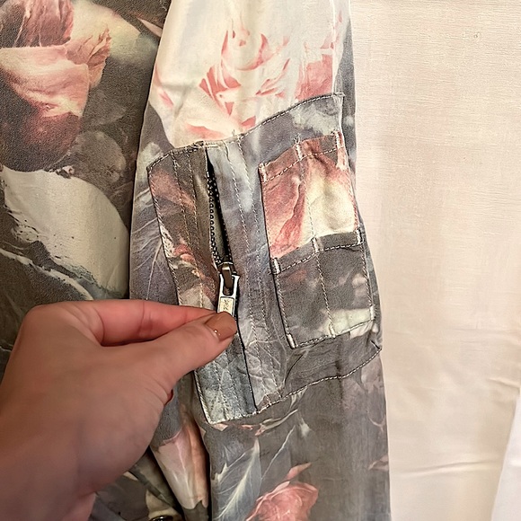 OBEY Lightweight Zip Floral Bomber-Style Jacket - Picture 5 of 9